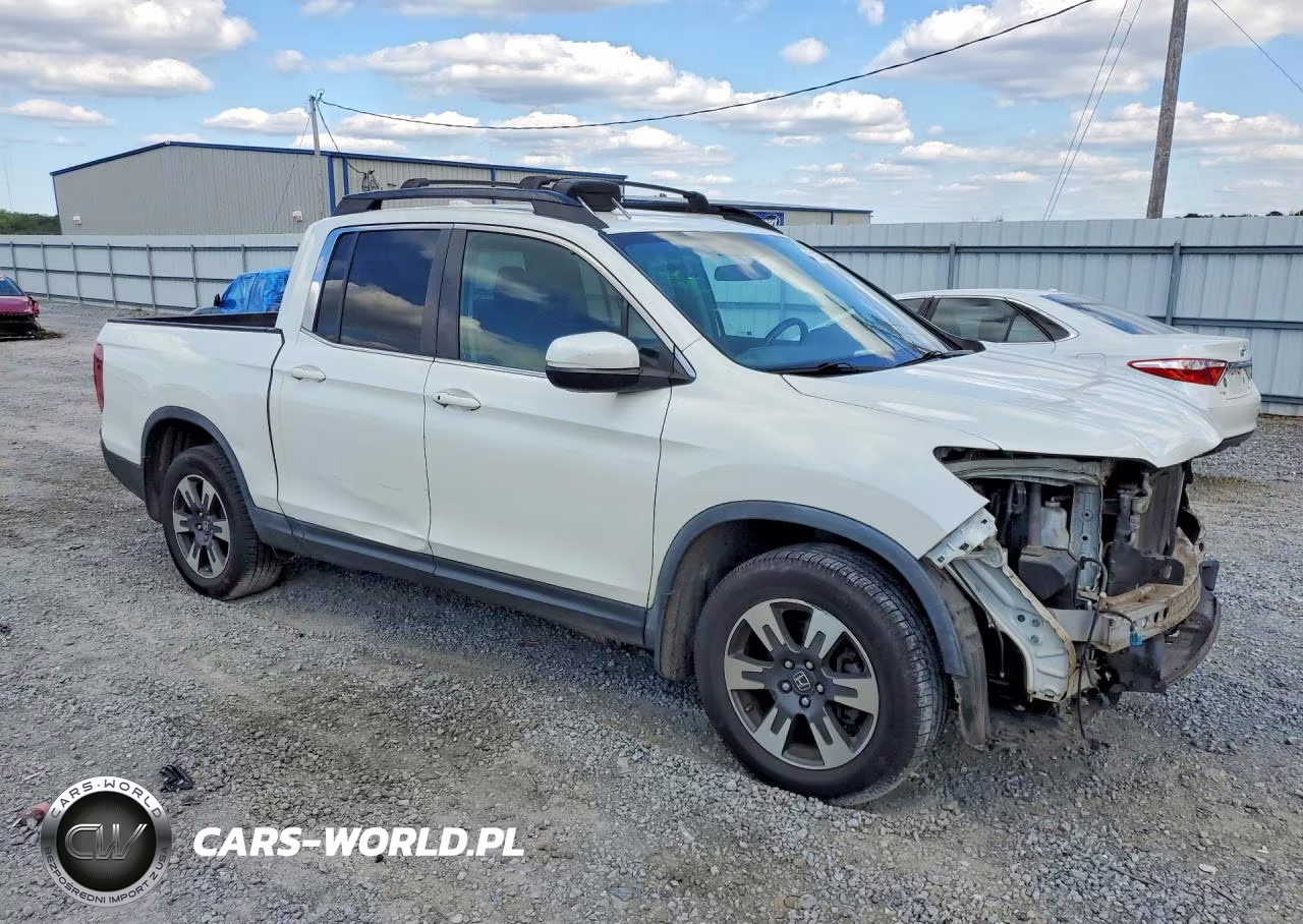 2017 Honda Ridgeline Rtl VIN:5FPYK3F59HB022374 - 4