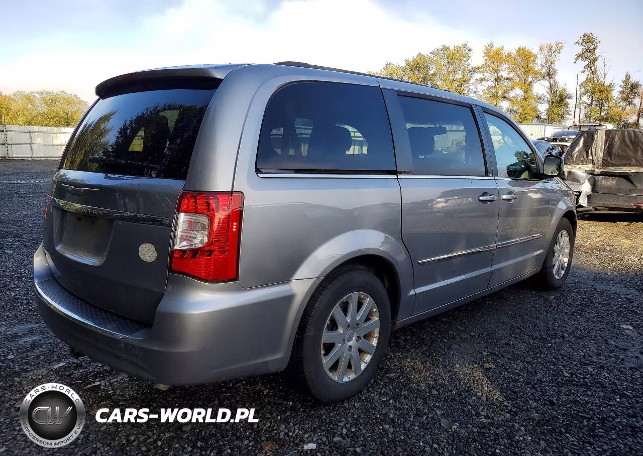 2013 Chrysler Town & Country Touring VIN:2C4RC1BG0DR674174 - 3