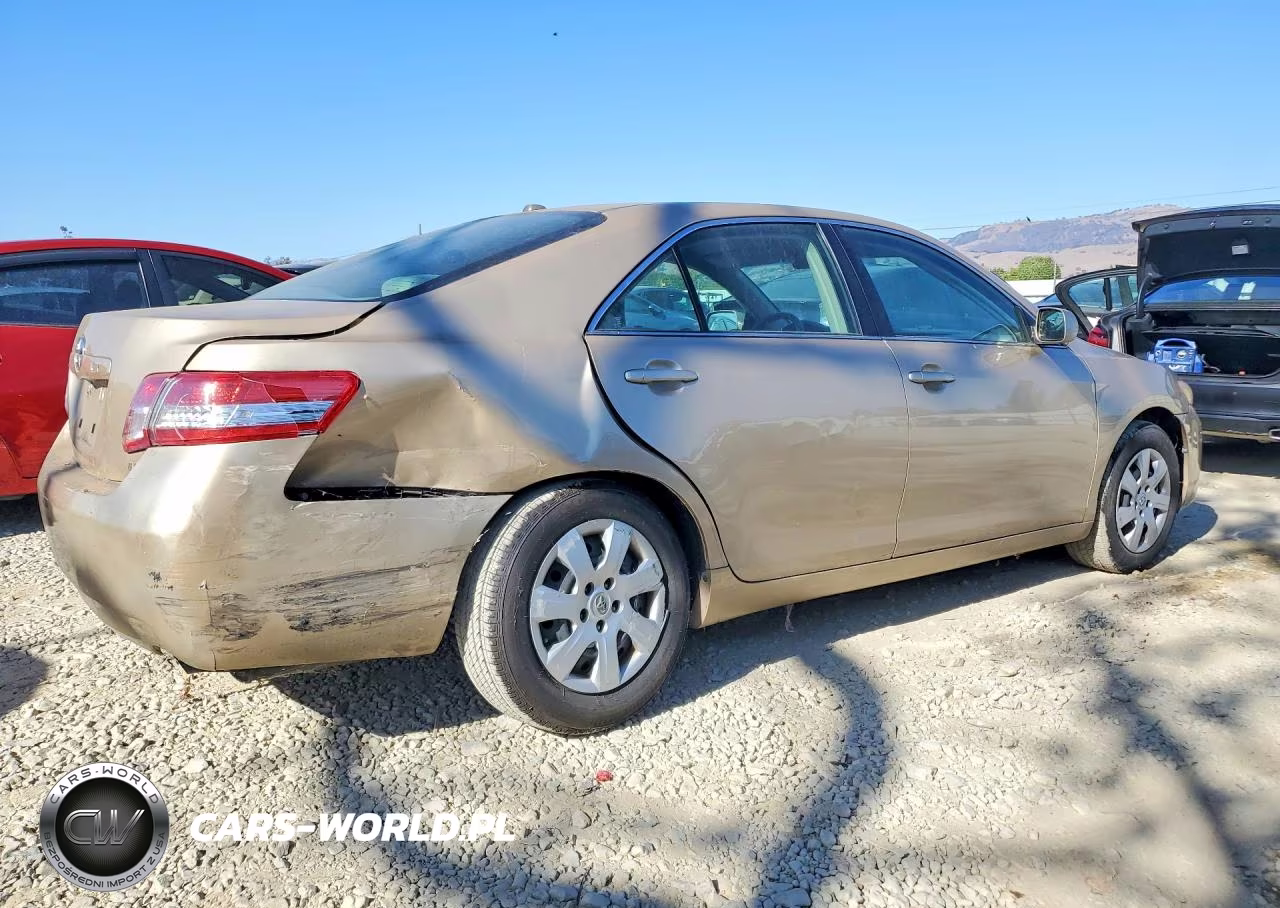 2011 Toyota Camry Le VIN:4T1BF3EK7BU765474 - 3