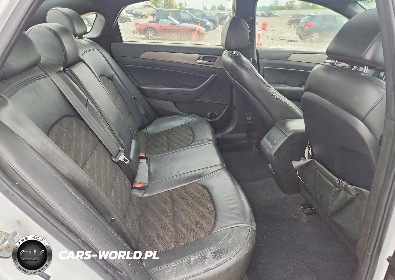 2018 Hyundai Sonata Sport VIN:5NPE34AF3JH674770 - 10