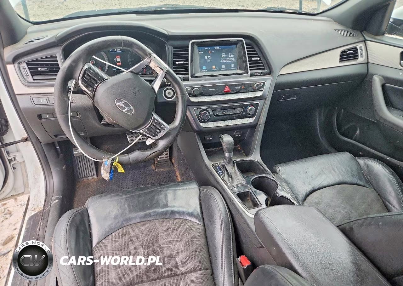 2018 Hyundai Sonata Sport VIN:5NPE34AF3JH674770 - 8