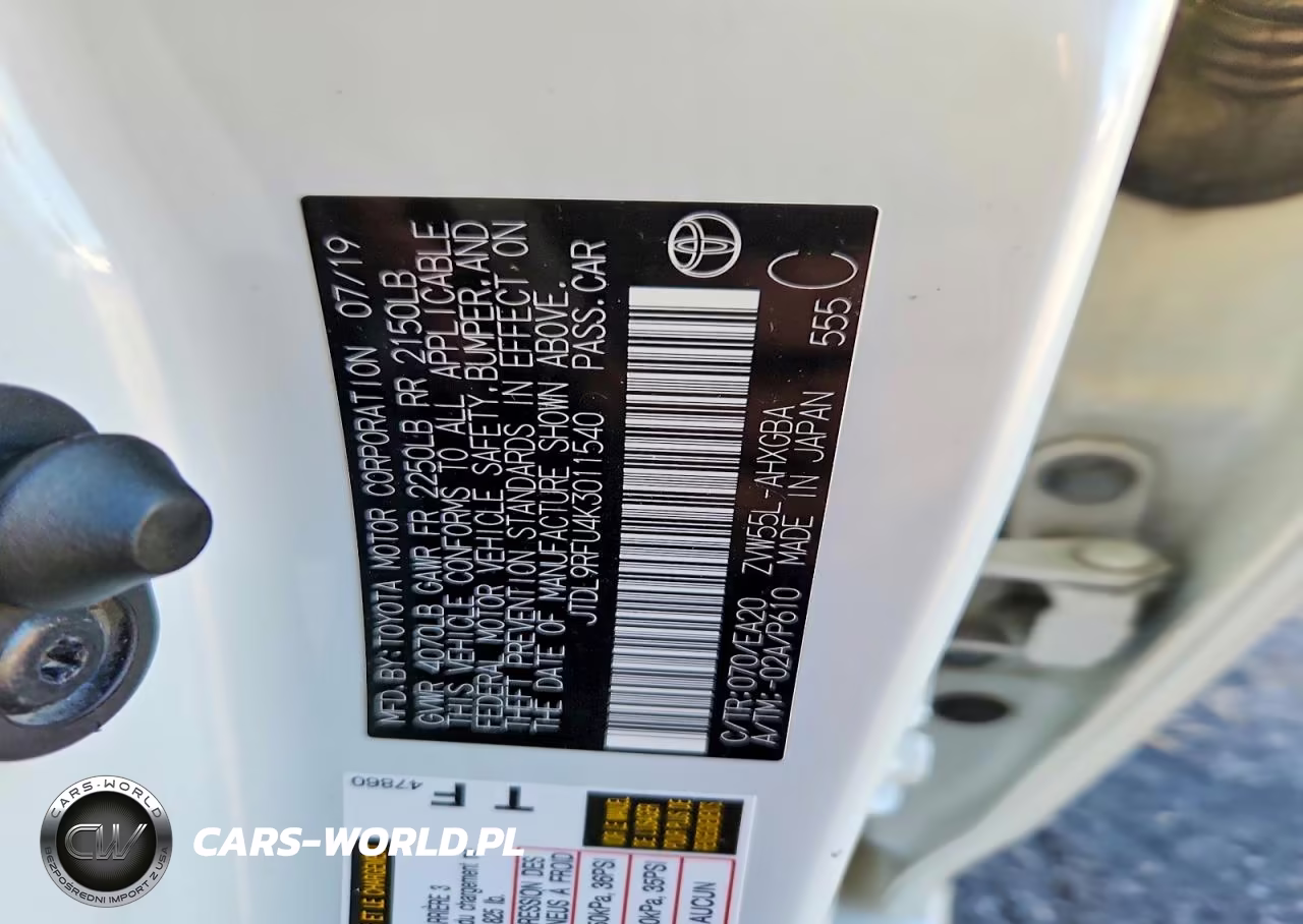 2019 Toyota Prius Xle Awd-E VIN:JTDL9RFU4K3011540 - 13