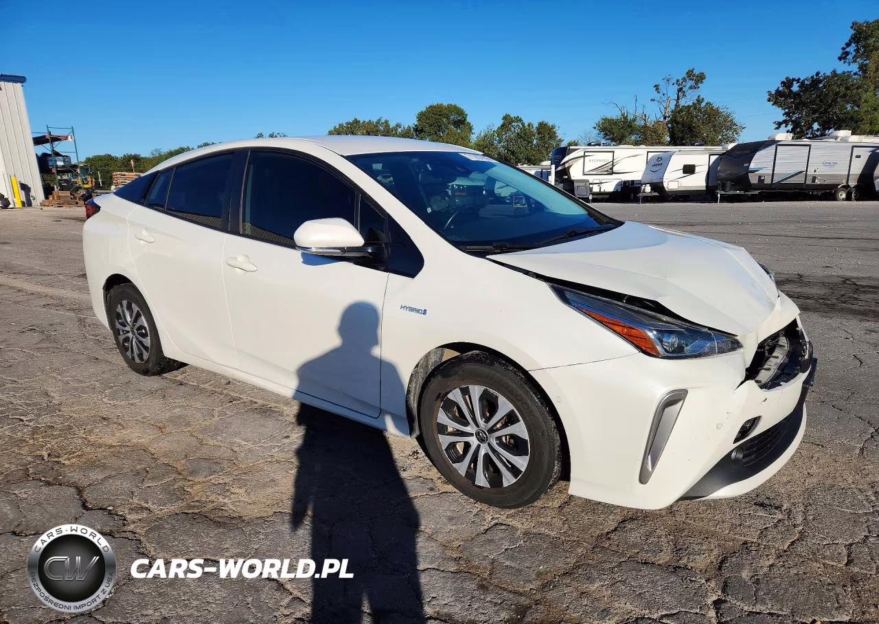 2019 Toyota Prius Xle Awd-E VIN:JTDL9RFU4K3011540 - 4
