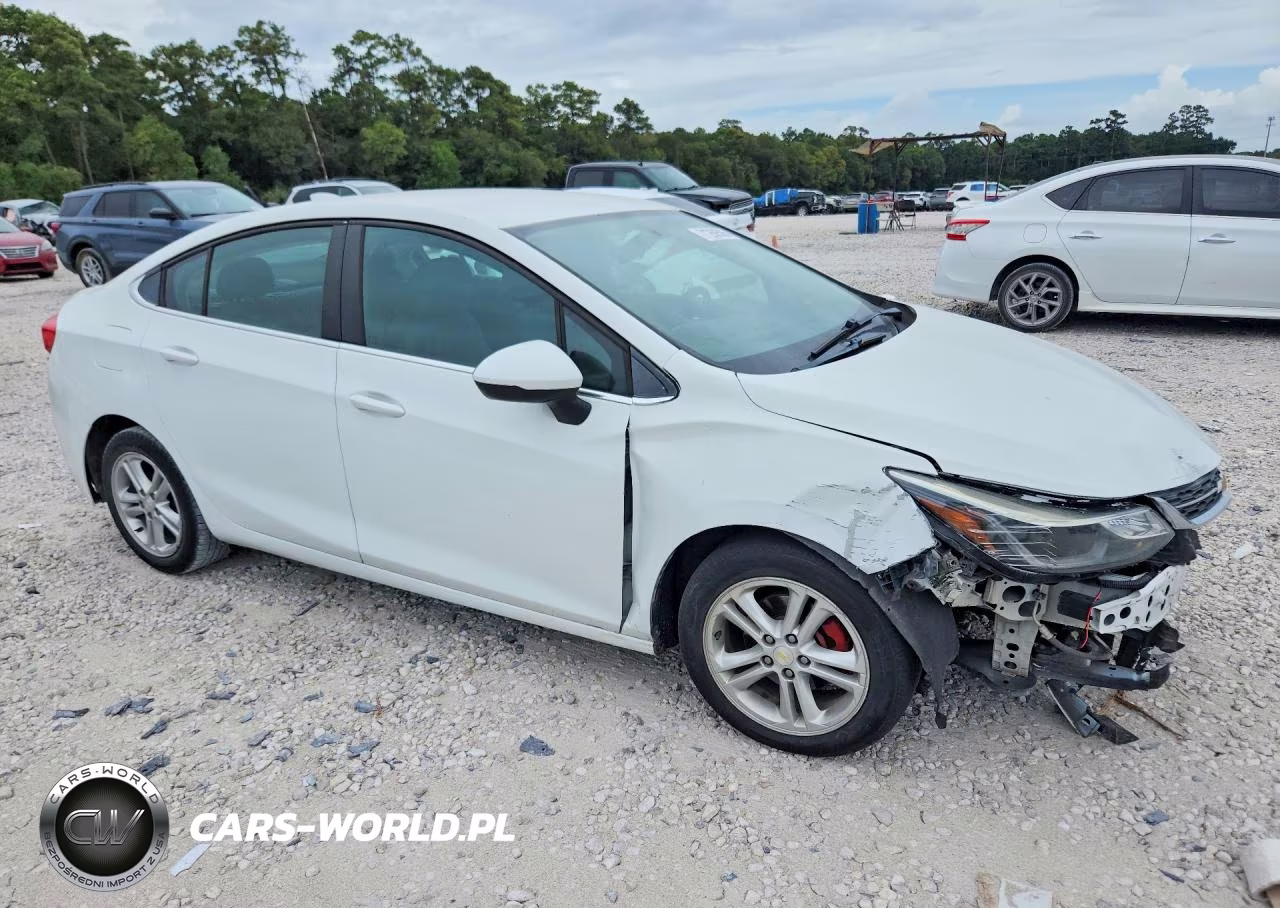 2018 Chevrolet Cruze Lt VIN:1G1BE5SMXJ7116119 - 4