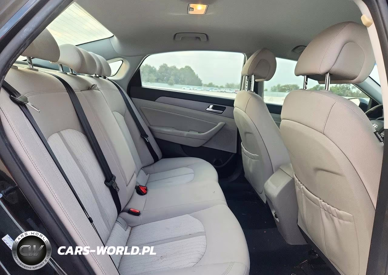 2017 Hyundai Sonata Hybrid Se VIN:KMHE24L30HA072671 - 10