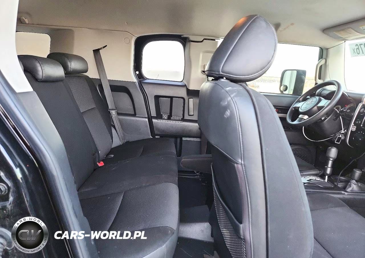 2007 Toyota Fj Cruiser Base VIN:JTEBU11F470082360 - 11