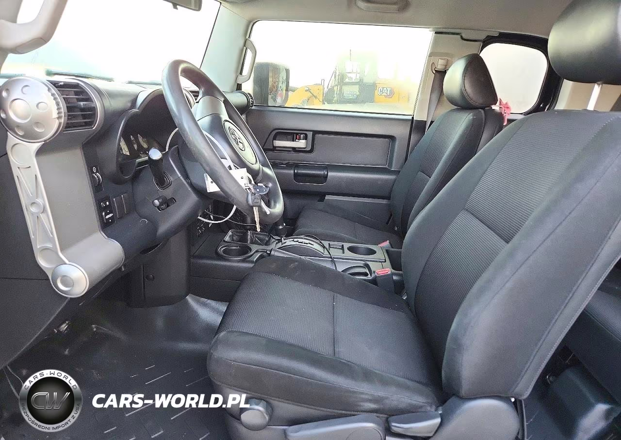 2007 Toyota Fj Cruiser Base VIN:JTEBU11F470082360 - 7