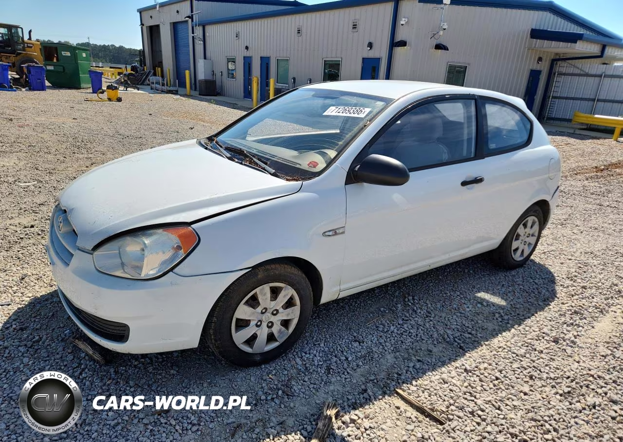 2009 Hyundai Accent Gs VIN:KMHCM36C19U128933 - 1