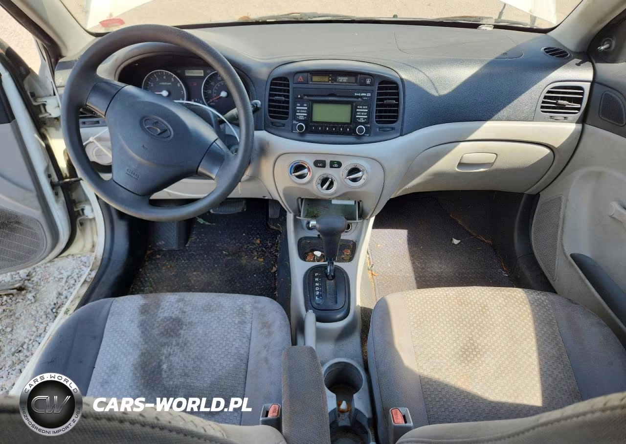2009 Hyundai Accent Gs VIN:KMHCM36C19U128933 - 8