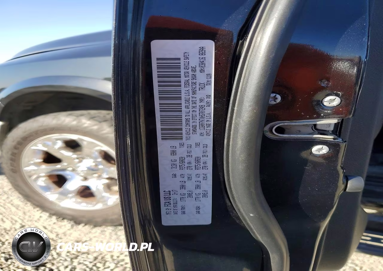 2017 Ram 1500 Laramie VIN:1C6RR7NTXHS707249 - 13