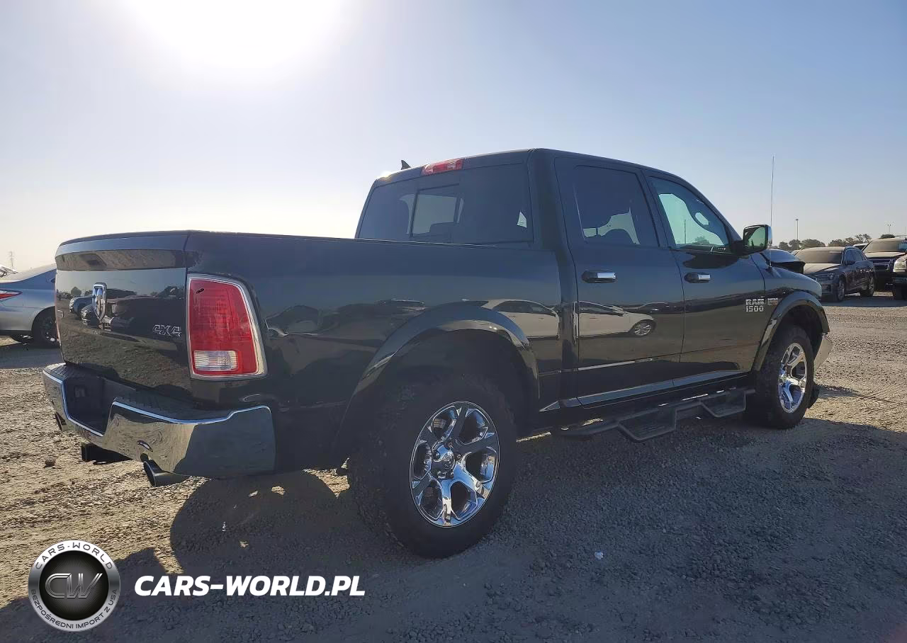 2017 Ram 1500 Laramie VIN:1C6RR7NTXHS707249 - 3