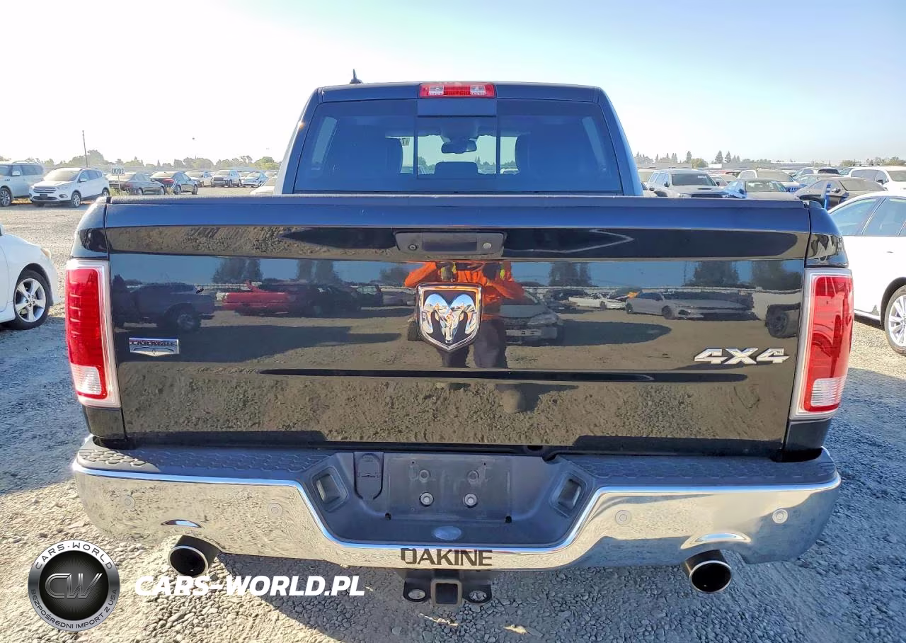 2017 Ram 1500 Laramie VIN:1C6RR7NTXHS707249 - 6