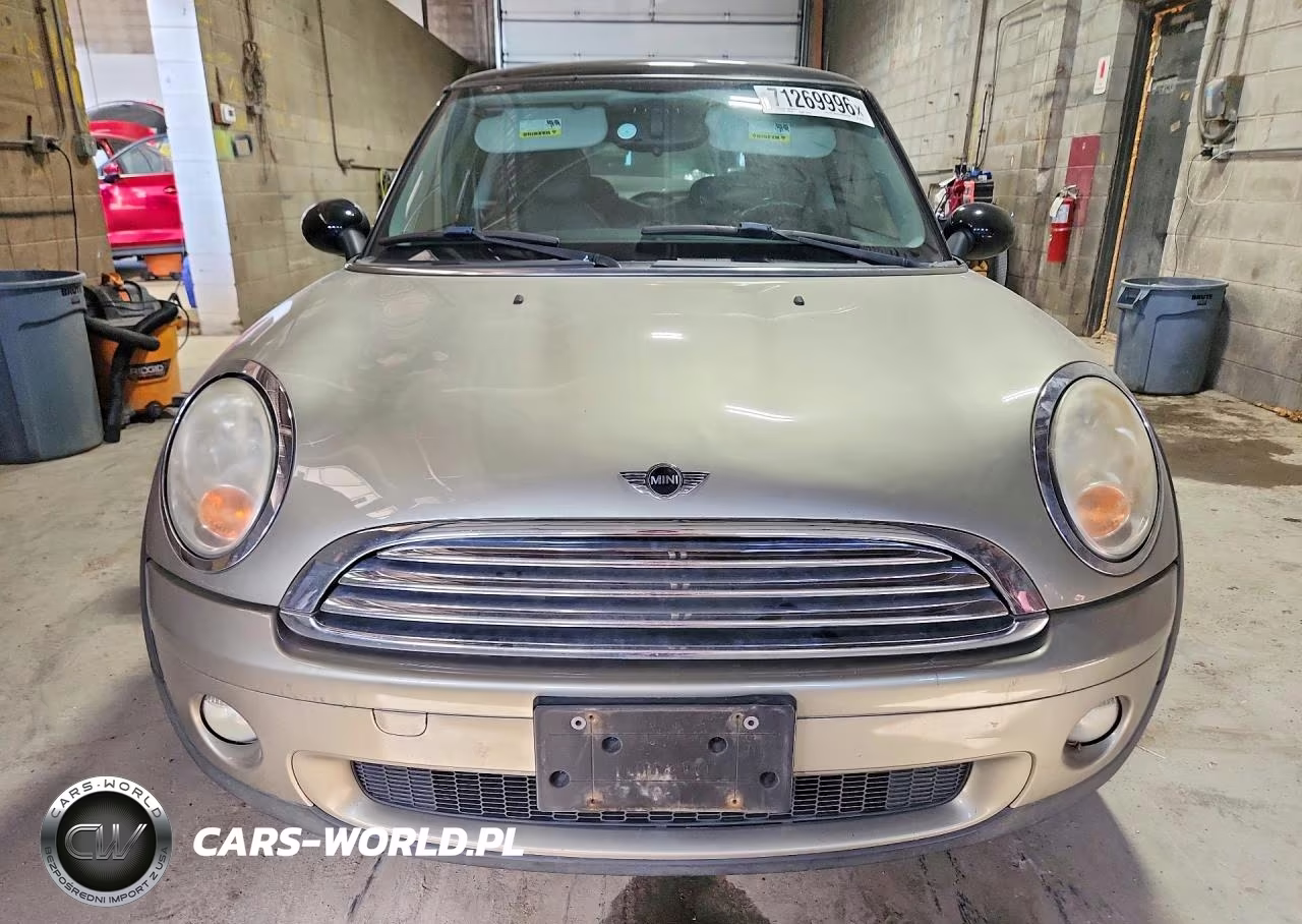 2007 Mini Cooper VIN:WMWMF33577TU62392 - 5