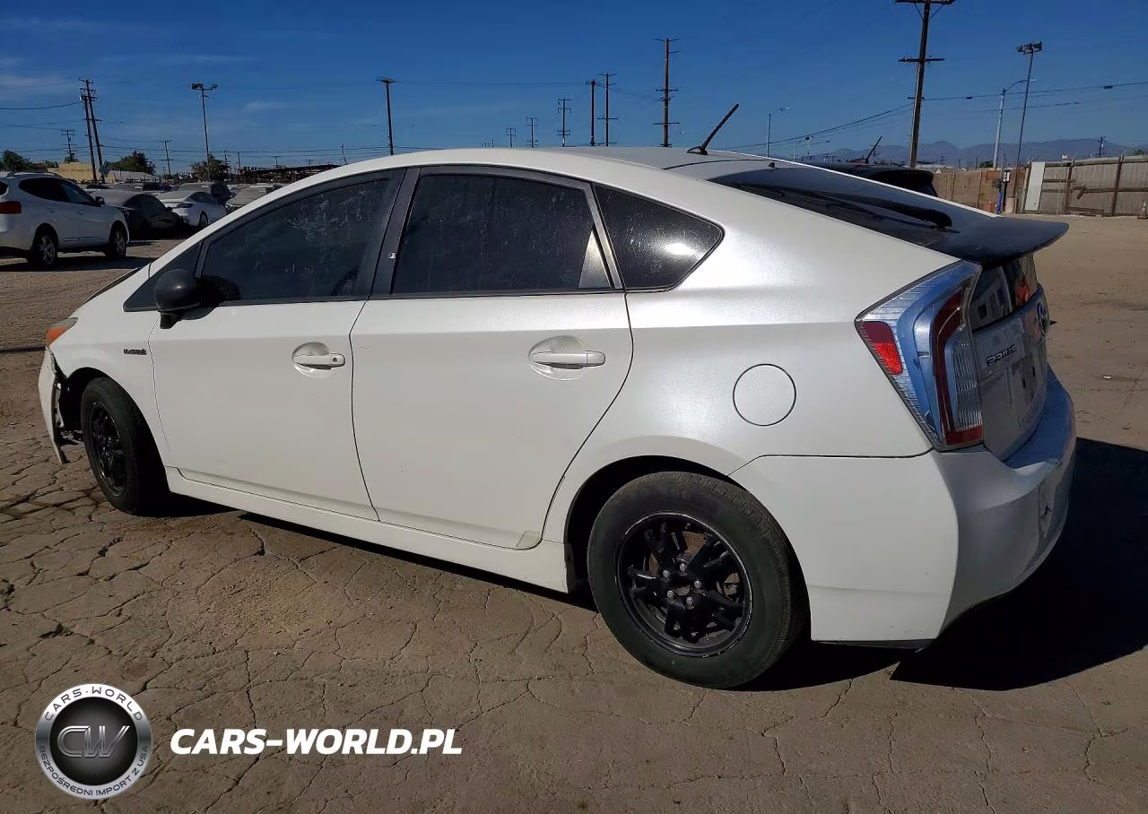 2015 Toyota Prius One VIN:JTDKN3DU4F0462174 - 2