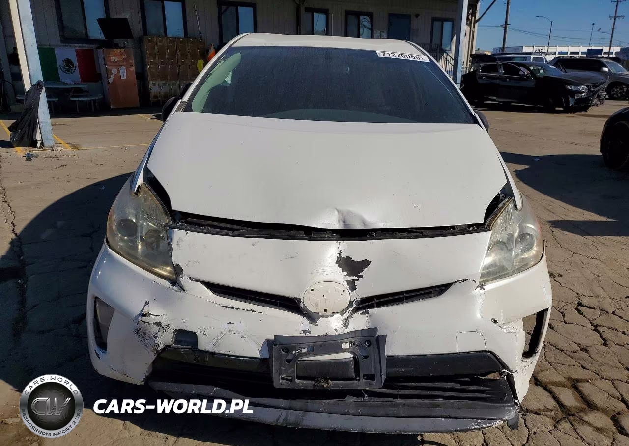 2015 Toyota Prius One VIN:JTDKN3DU4F0462174 - 5