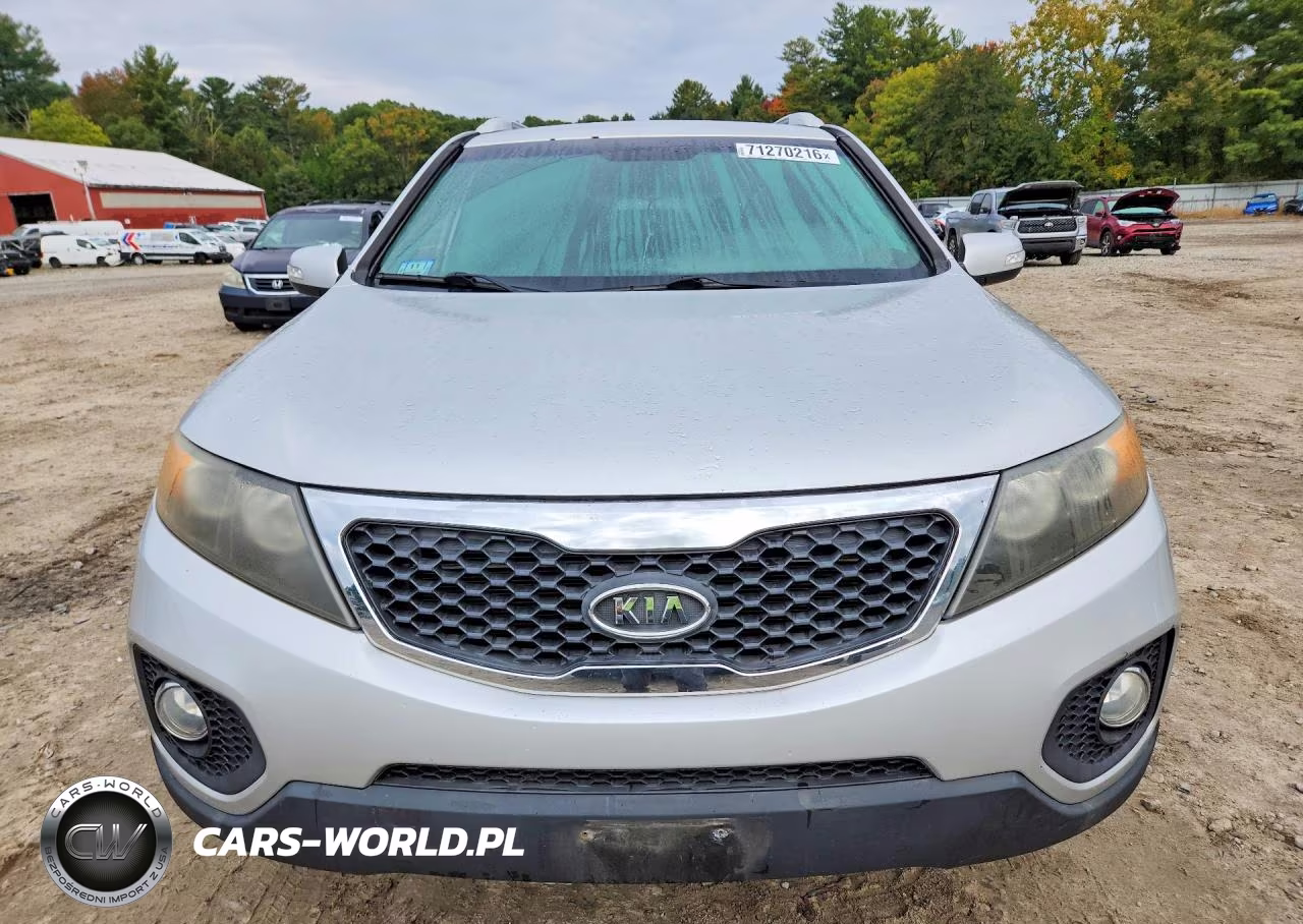 2011 Kia Sorento Lx VIN:5XYKT3A13BG089830 - 5