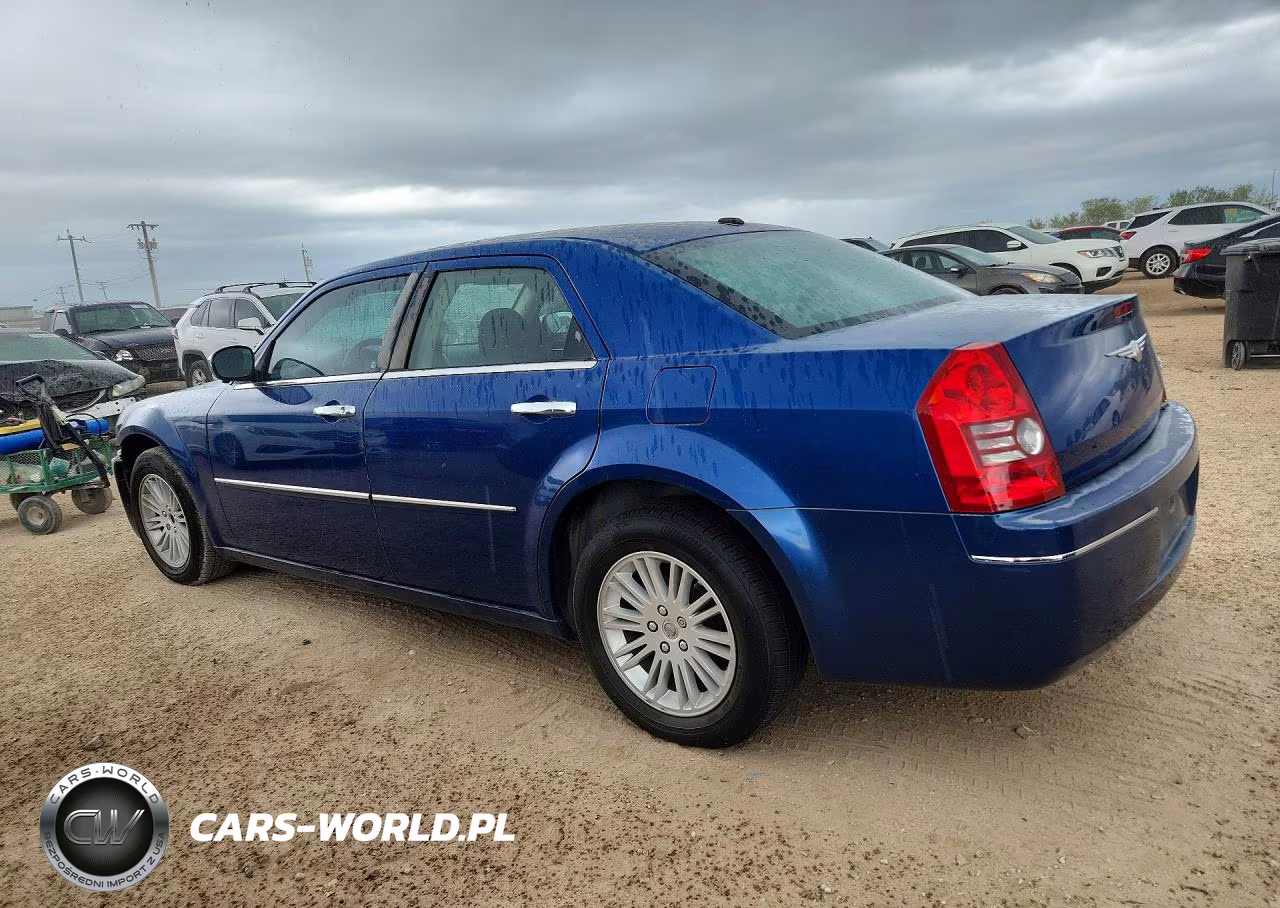 2010 Chrysler 300 Touring VIN:2C3CA1CV6AH320383 - 2