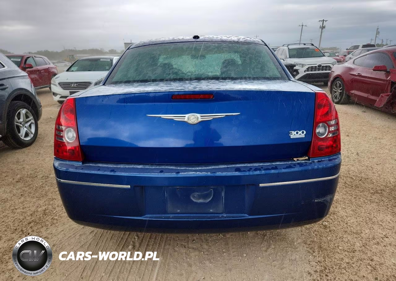 2010 Chrysler 300 Touring VIN:2C3CA1CV6AH320383 - 6