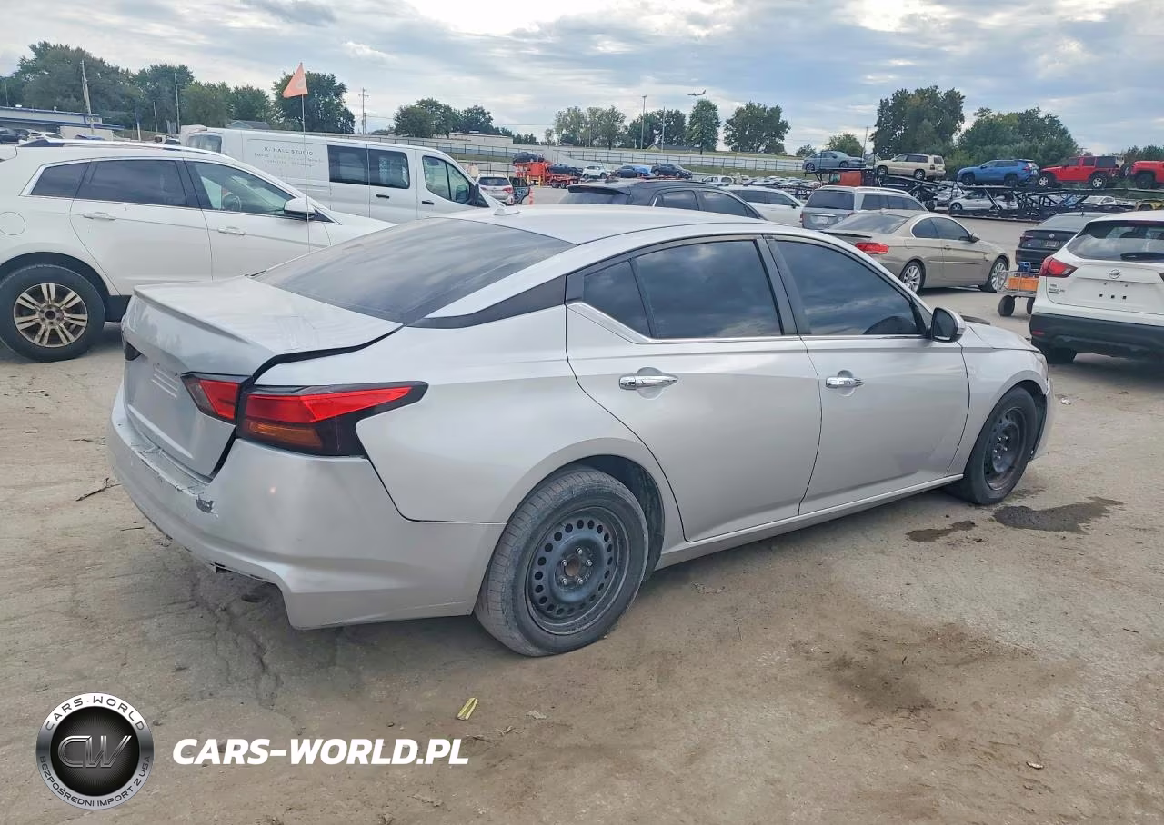 2019 Nissan Altima S VIN:1N4BL4BV3KC242899 - 3