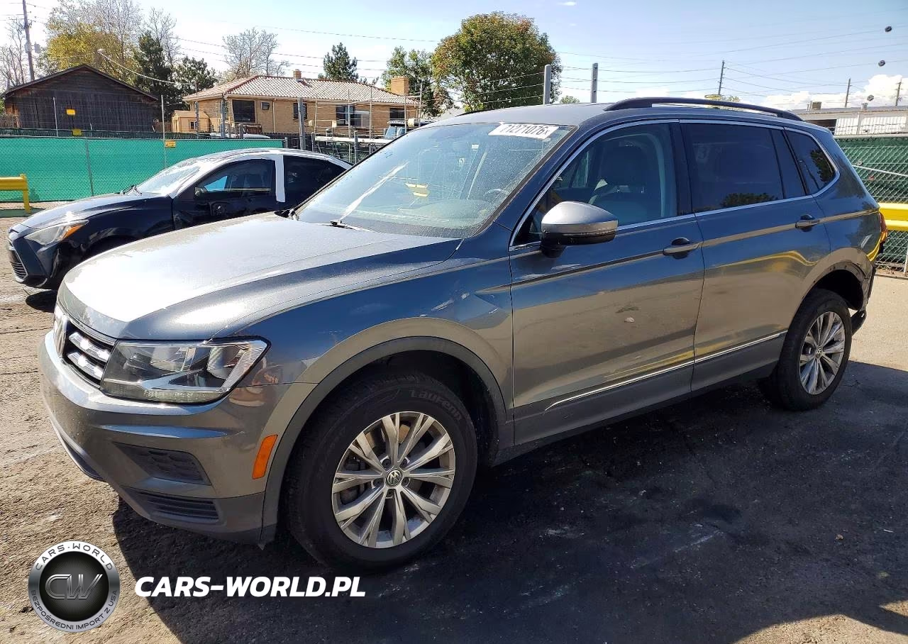 2018 Volkswagen Tiguan Se VIN:3VV3B7AX9JM052240 - 1