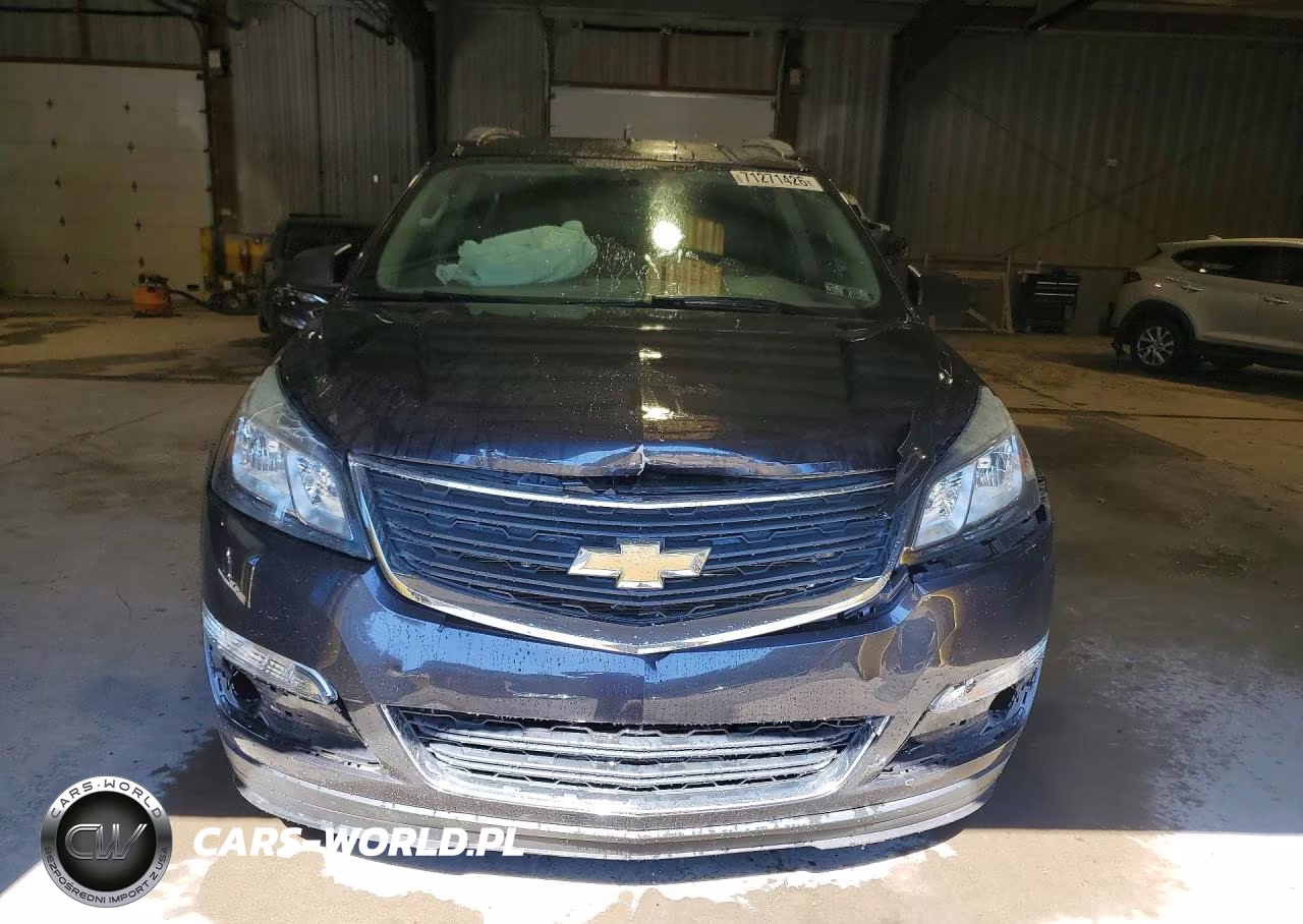 2017 Chevrolet Traverse VIN:1GNKVFED1HJ174942 - 5
