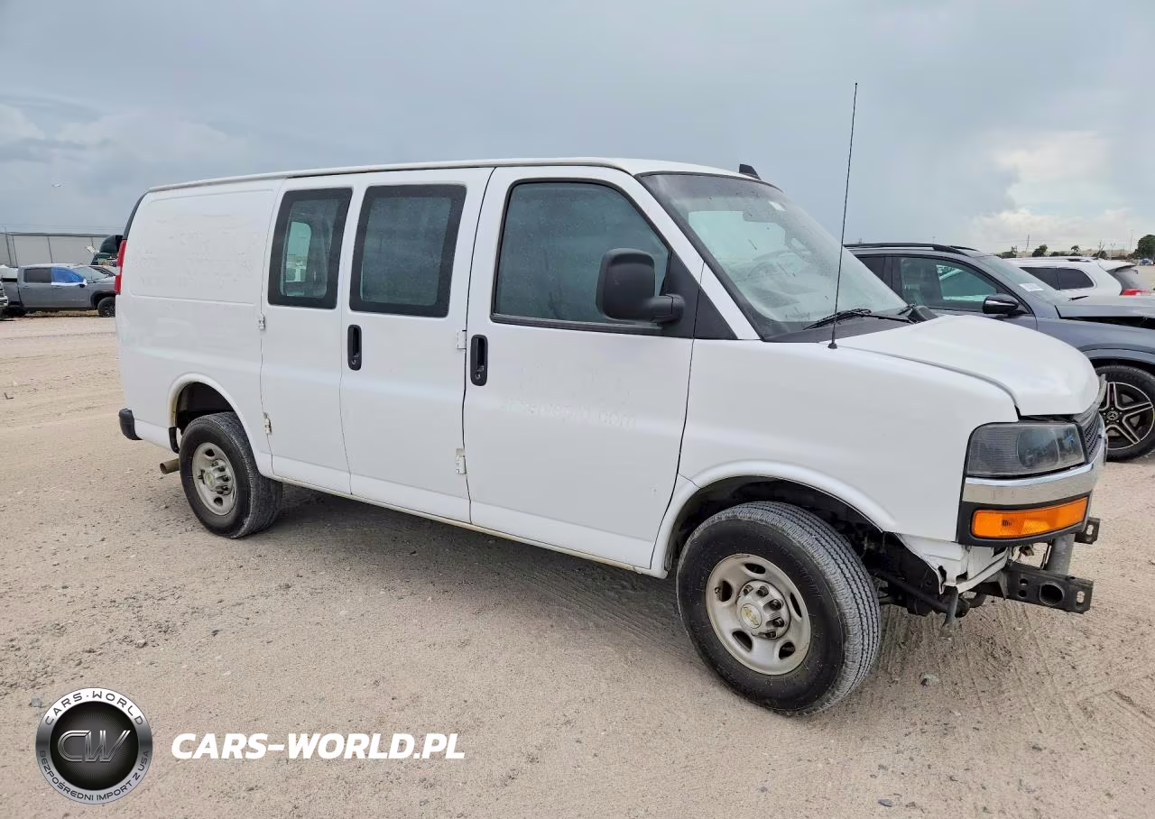 2023 Chevrolet Express G2500 VIN:1GCWGAFP5P1247910 - 4