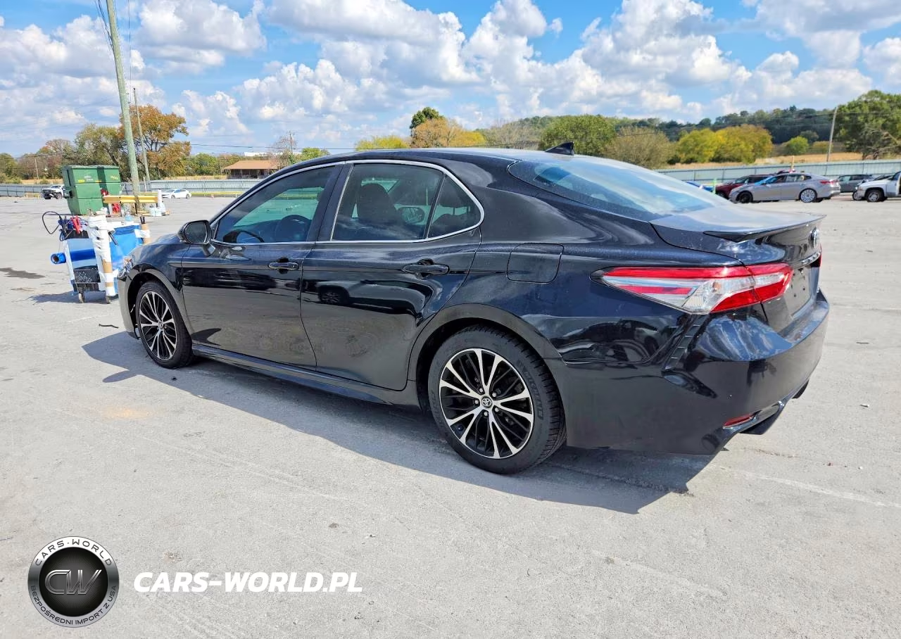 2018 Toyota Camry Se VIN:4T1B11HKXJU079359 - 2