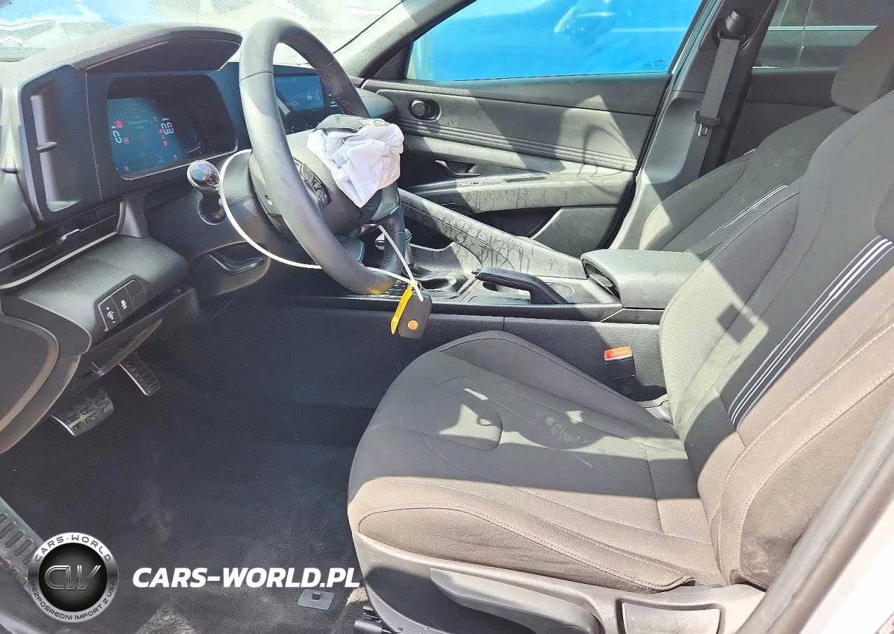 2026 Hyundai Elantra Sel Sport VIN:KMHLM4DG3TU200184 - 7