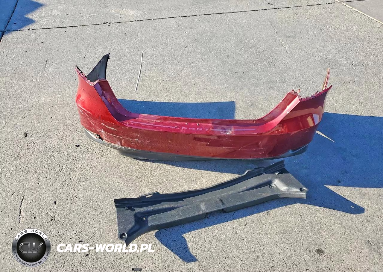 2018 Toyota Camry Le VIN:4T1B11HK2JU554213 - 12