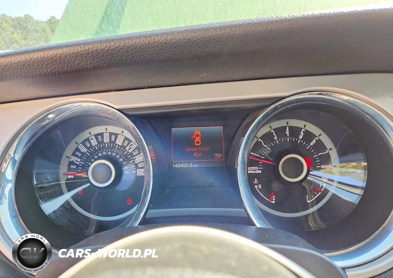 2013 Ford Mustang V6 Convertible VIN:1ZVBP8EM1D5239528 - 9