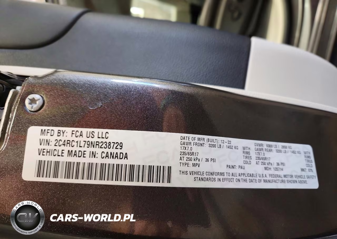 2022 Chrysler Pacifica Hybrid Touring L VIN:2C4RC1L79NR238729 - 13