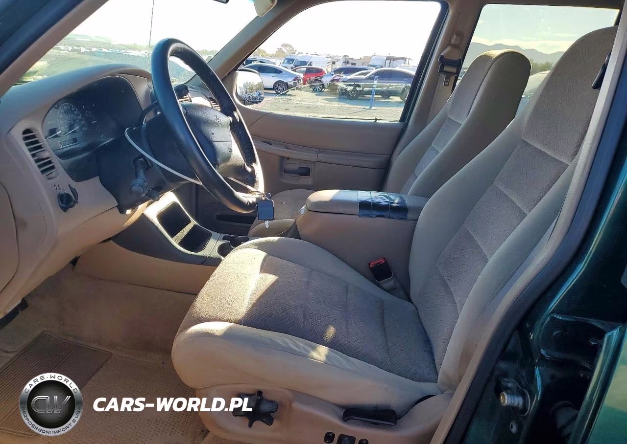 2000 Ford Explorer Xlt VIN:1FMZU73E5YZB14283 - 7