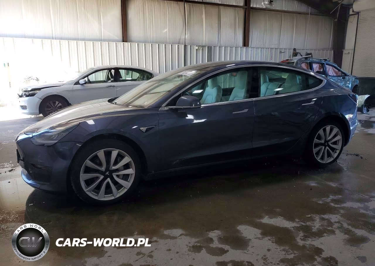 2020 Tesla Model 3 VIN:5YJ3E1EBXLF712956 - 1