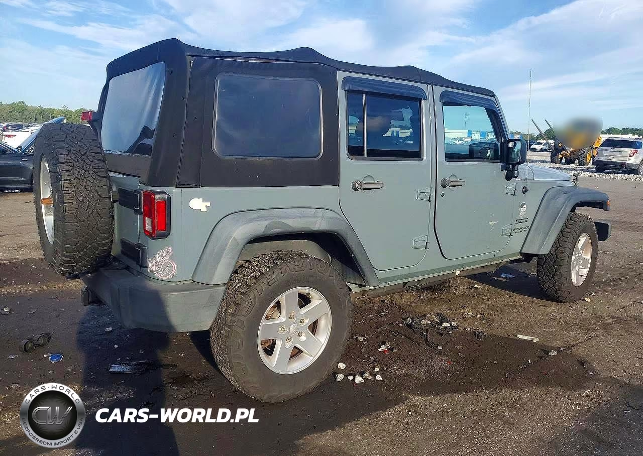 2014 Jeep Wrangler Unlimited Sport VIN:1C4BJWDG8EL218676 - 3