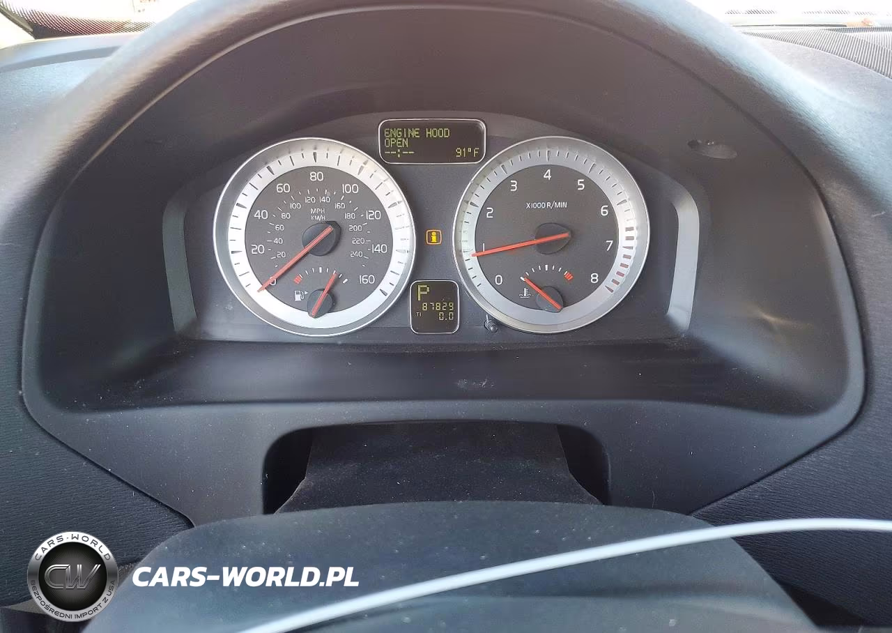 2012 Volvo C70 T5 VIN:YV1672MC3CJ127503 - 9