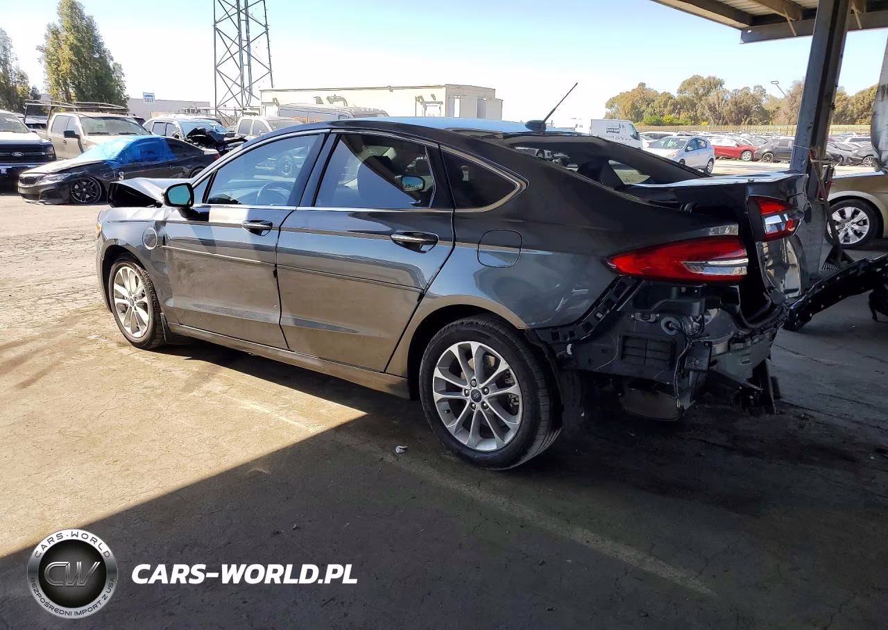 2019 Ford Fusion Titanium VIN:3FA6P0SU3KR115383 - 2