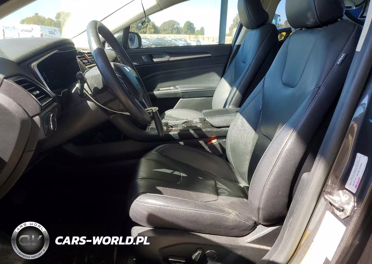 2019 Ford Fusion Titanium VIN:3FA6P0SU3KR115383 - 7
