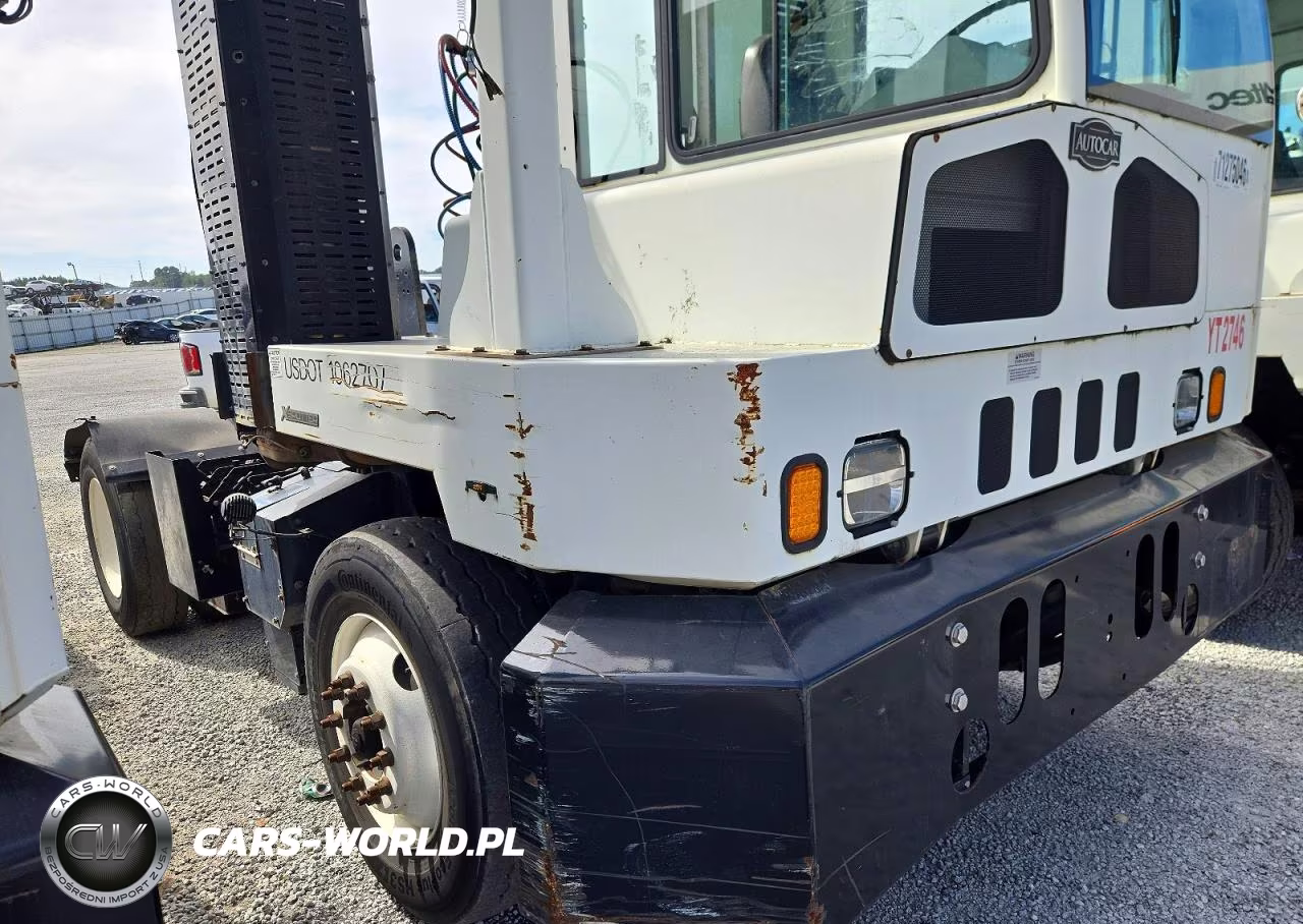 2018 Autocar Xspotter Yard Truck VIN:516H4GF26JH225674 - 12