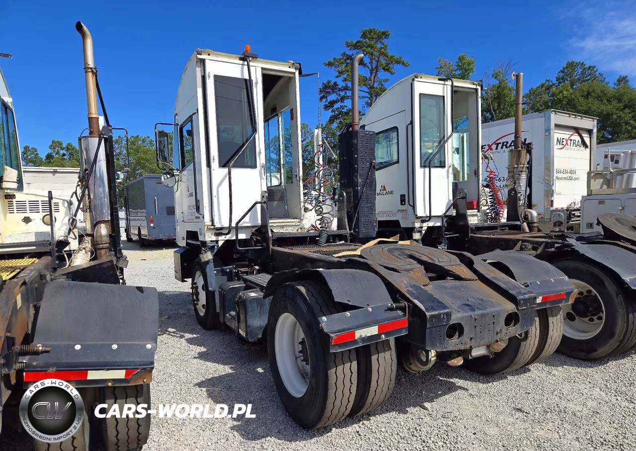2018 Autocar Xspotter Yard Truck VIN:516H4GF26JH225674 - 2