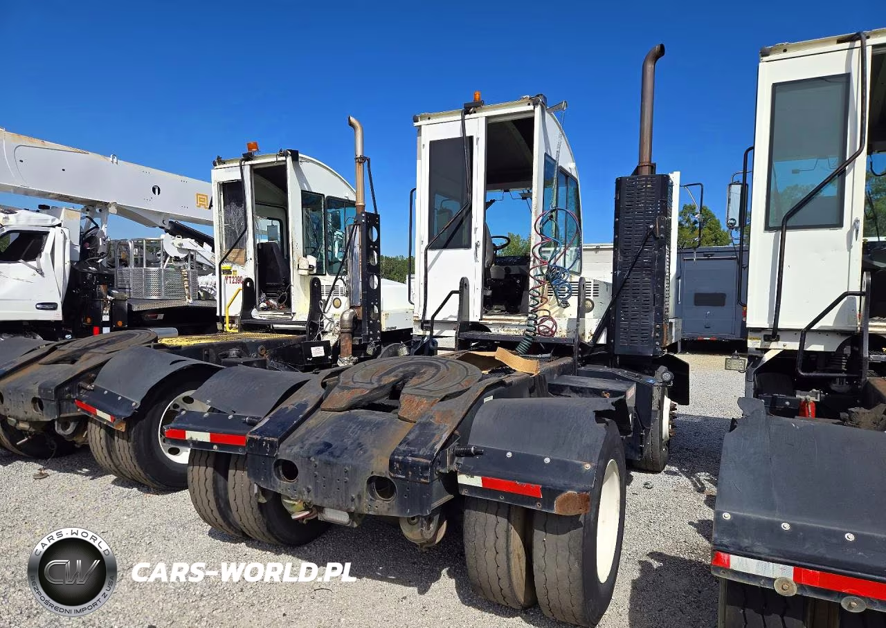 2018 Autocar Xspotter Yard Truck VIN:516H4GF26JH225674 - 3