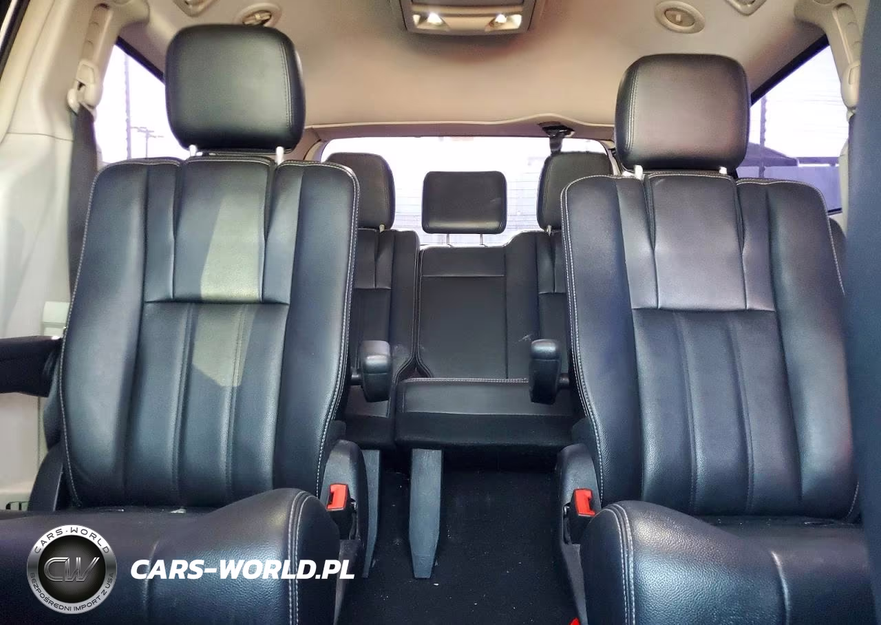 2016 Chrysler Town & Country Touring VIN:2C4RC1BGXGR292836 - 10