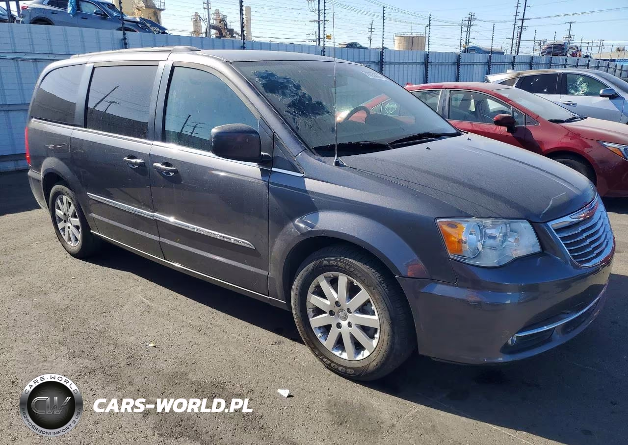 2016 Chrysler Town & Country Touring VIN:2C4RC1BGXGR292836 - 4