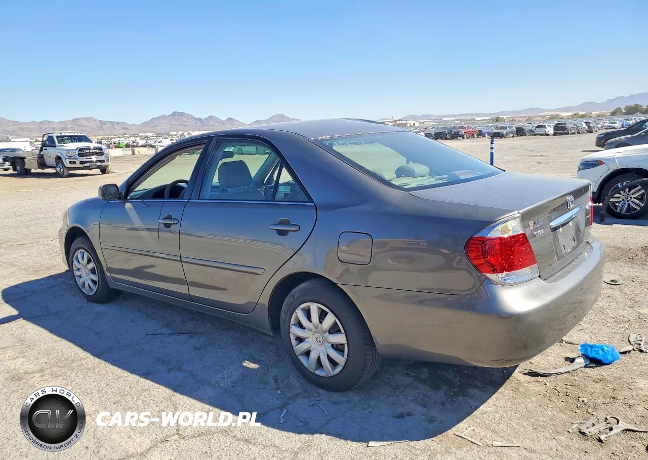 2005 Toyota Camry Le VIN:4T1BE32K75U962365 - 2