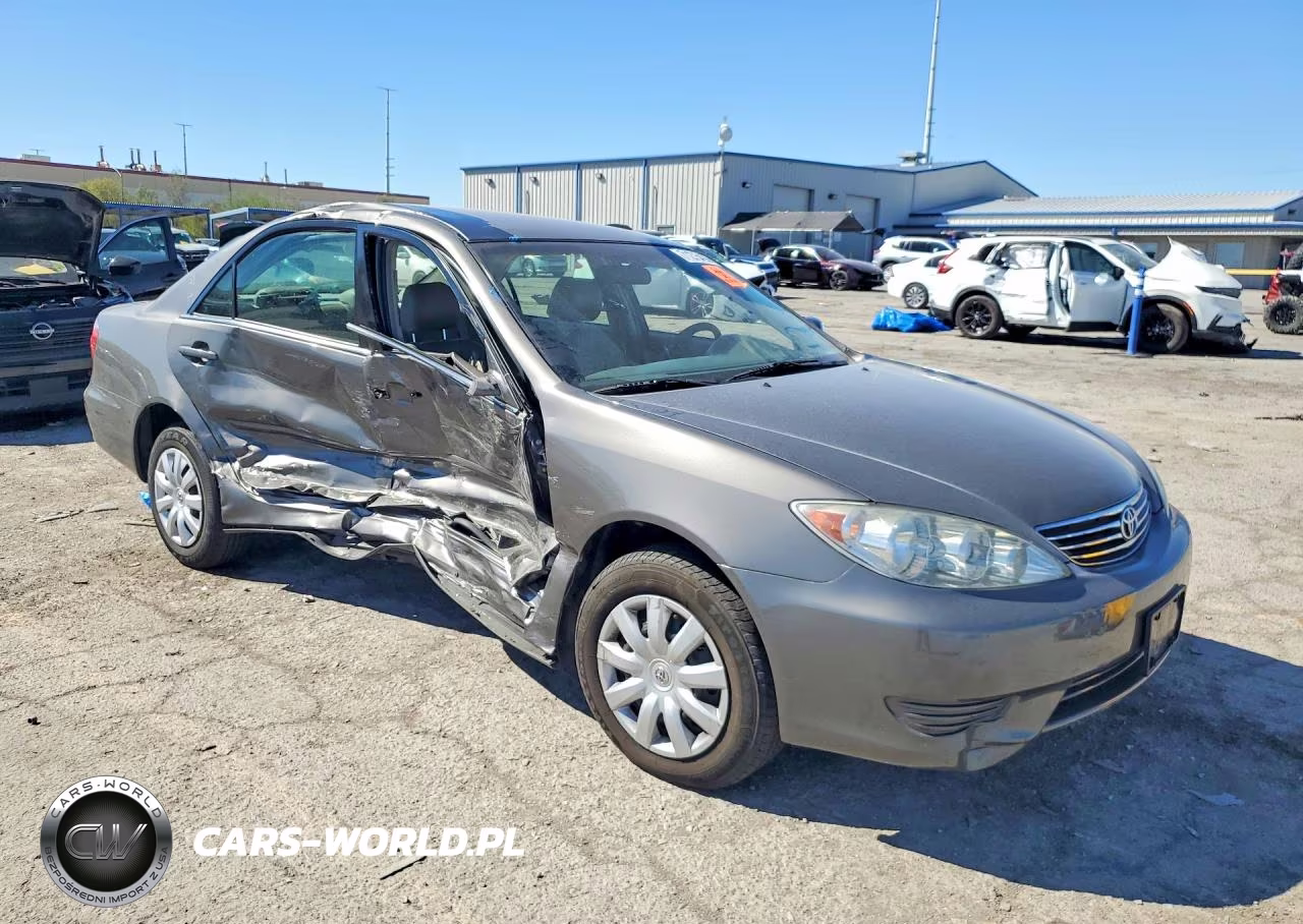 2005 Toyota Camry Le VIN:4T1BE32K75U962365 - 4