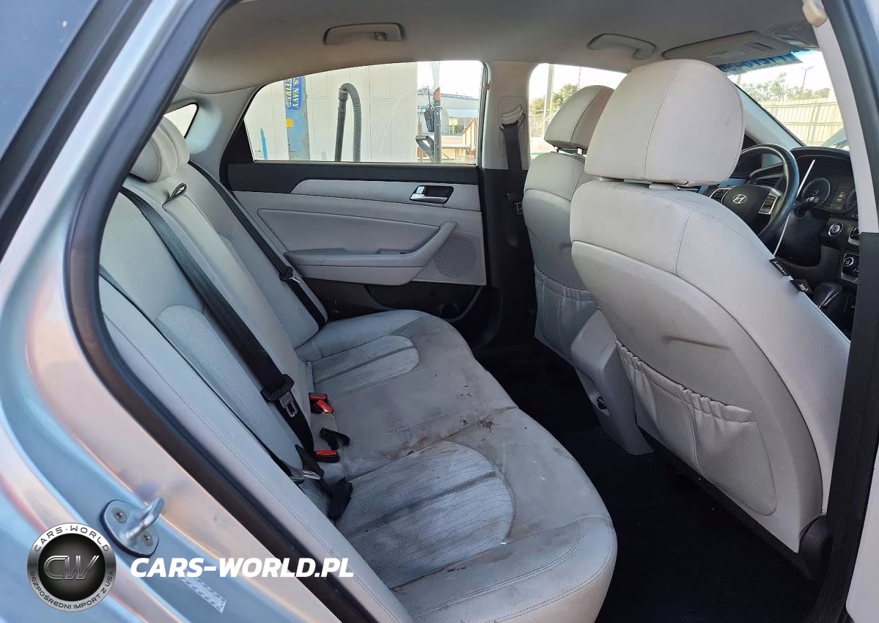 2019 Hyundai Sonata Hybrid Se VIN:KMHE24L31KA090622 - 10