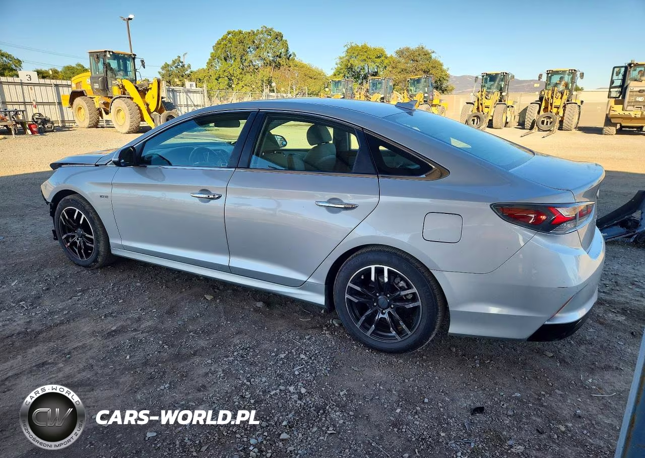 2019 Hyundai Sonata Hybrid Se VIN:KMHE24L31KA090622 - 2