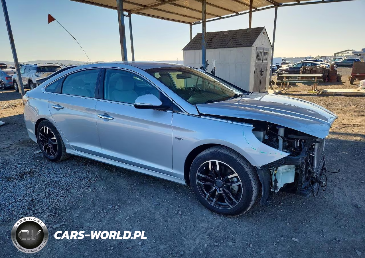 2019 Hyundai Sonata Hybrid Se VIN:KMHE24L31KA090622 - 4