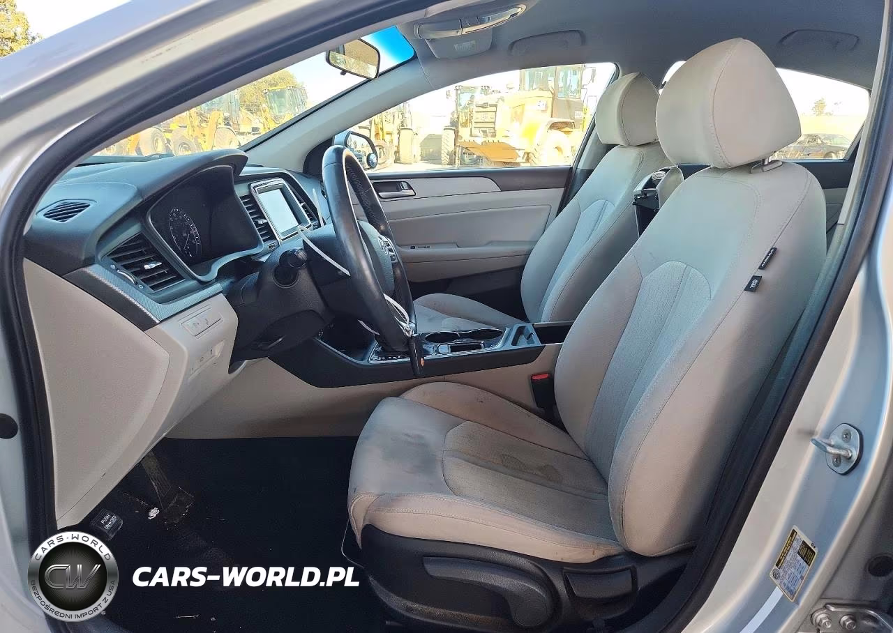 2019 Hyundai Sonata Hybrid Se VIN:KMHE24L31KA090622 - 7