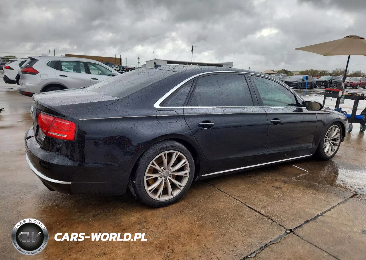 2011 Audi A8 L Quattro VIN:WAURVAFD6BN013329 - 3
