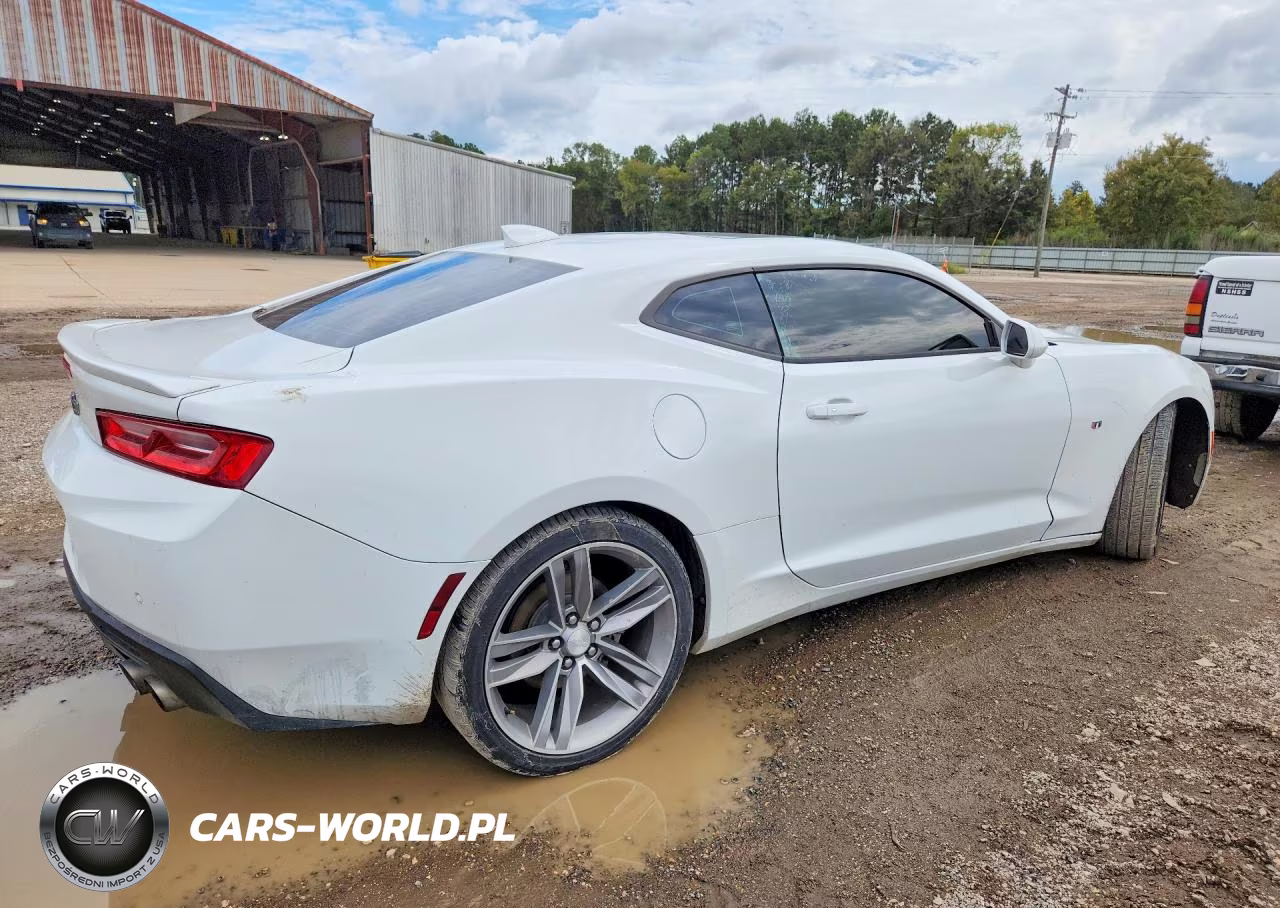 2017 Chevrolet Camaro Lt VIN:1G1FD1RS2H0113333 - 3